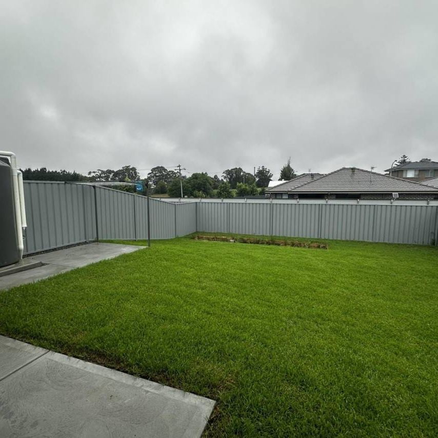 BRAND NEW 3 BEDROOM HOME! - Photo 1