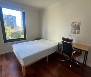 South Melbourne - Photo 4