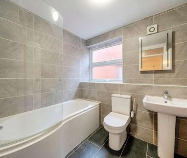 Woodridge Way, Northwood, HA6 - Photo 5