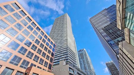 For Lease - 2221 Yonge Street Unit# 4010, Toronto, Ontario - Photo 3