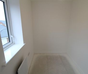 3 bedroom detached house to rent - Photo 2