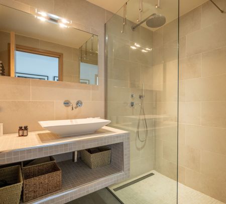 Rental House Ajaccio 7 Rooms 215 m² - Photo 3