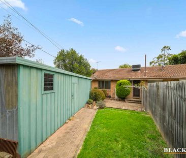 One-Bedroom Home with Garden - Photo 5