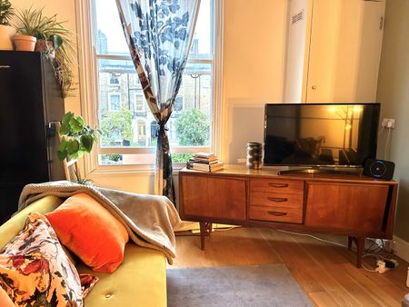 1 Bed Flat, Amhurst Road, E8 - Photo 3