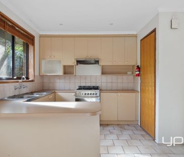 Low Maintenance 3 Bedroom Home in Melton South! - Photo 6