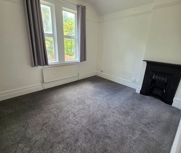 4 Bed Semi-Detached House, Edgar Road, CR2 - Photo 6