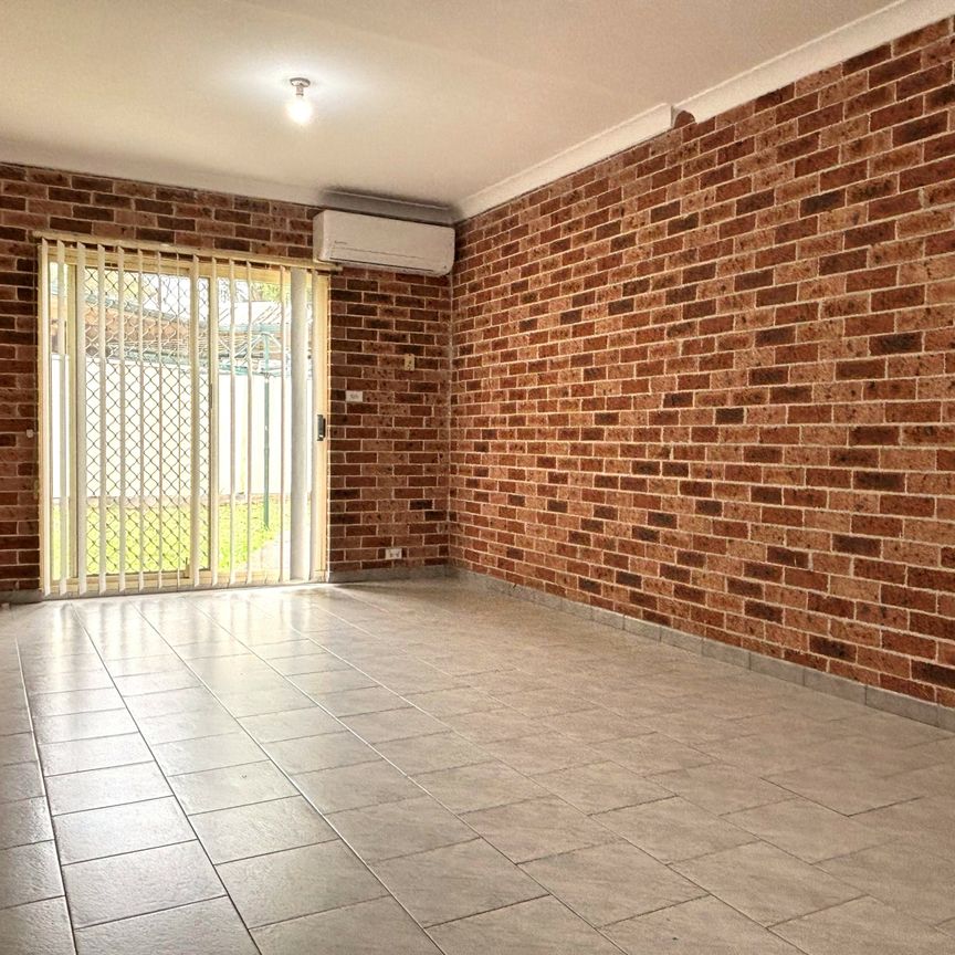 Duplex in Sought After Bossley Park! - Photo 1