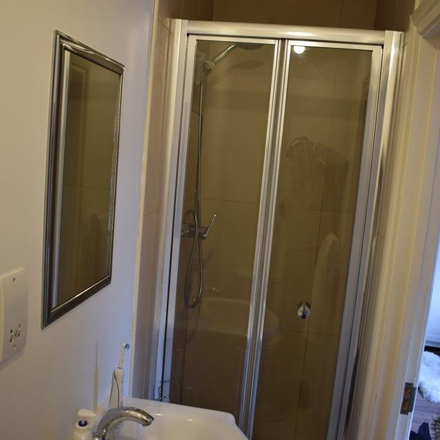 Studio Flat, London, NW2 - Photo 1