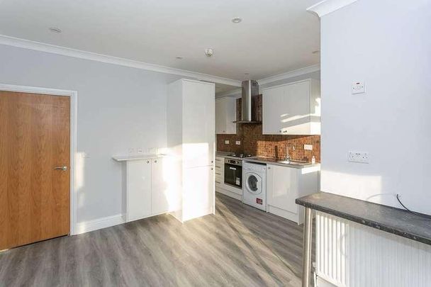 Bushey High Street, Wd, Bushey, WD23 - Photo 1