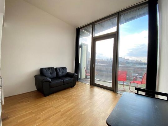 Studio to rent - Photo 1