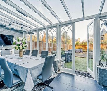 4 bedroom townhouse to rent - Photo 6