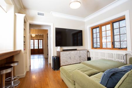 4151 Av. Hingston Montréal (Côte-des-Neiges, QC H4A - Photo 4