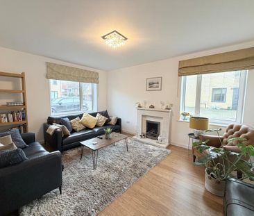 4 bedroom link detached house to rent - Photo 1