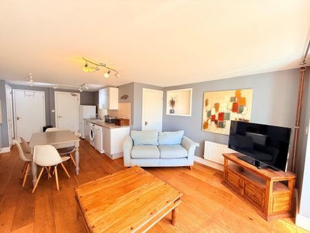 2 bedroom semi-detached house to rent - Photo 2
