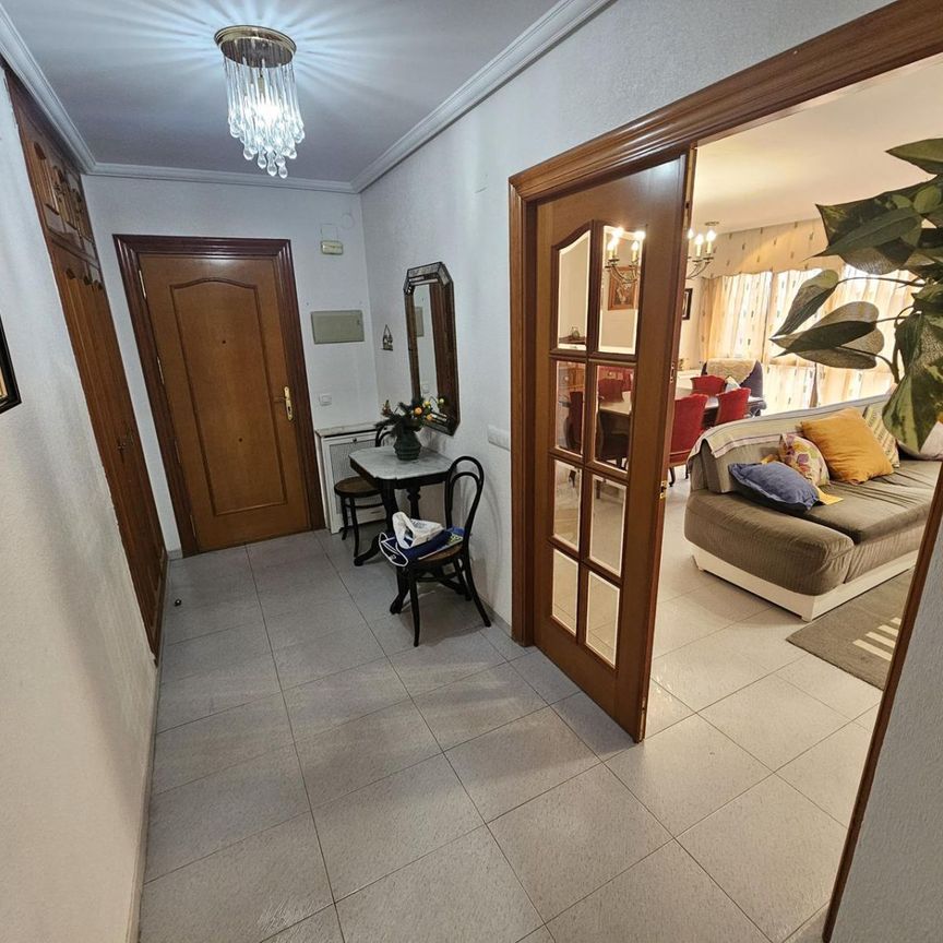 Piso de alquiler en Navarra, Hospital - Plaza del Real - Photo 1