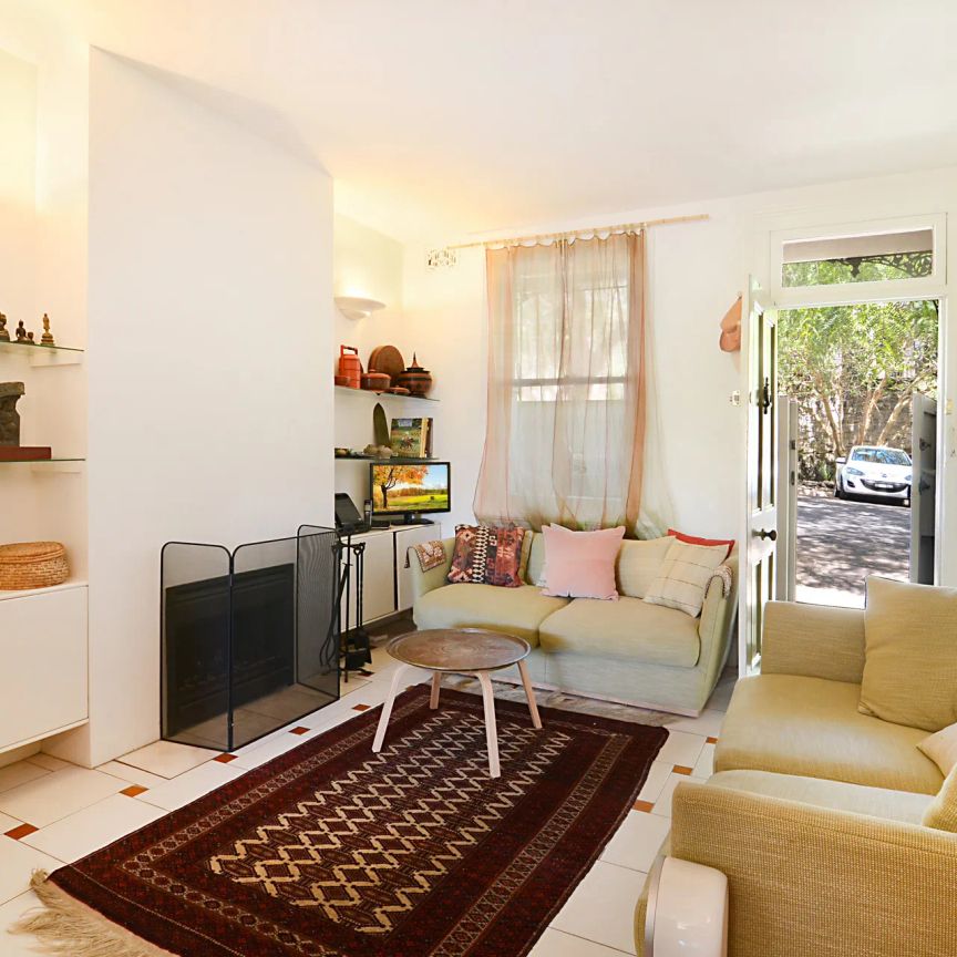 Designer terrace in one of Paddington's premier Streets - Photo 1