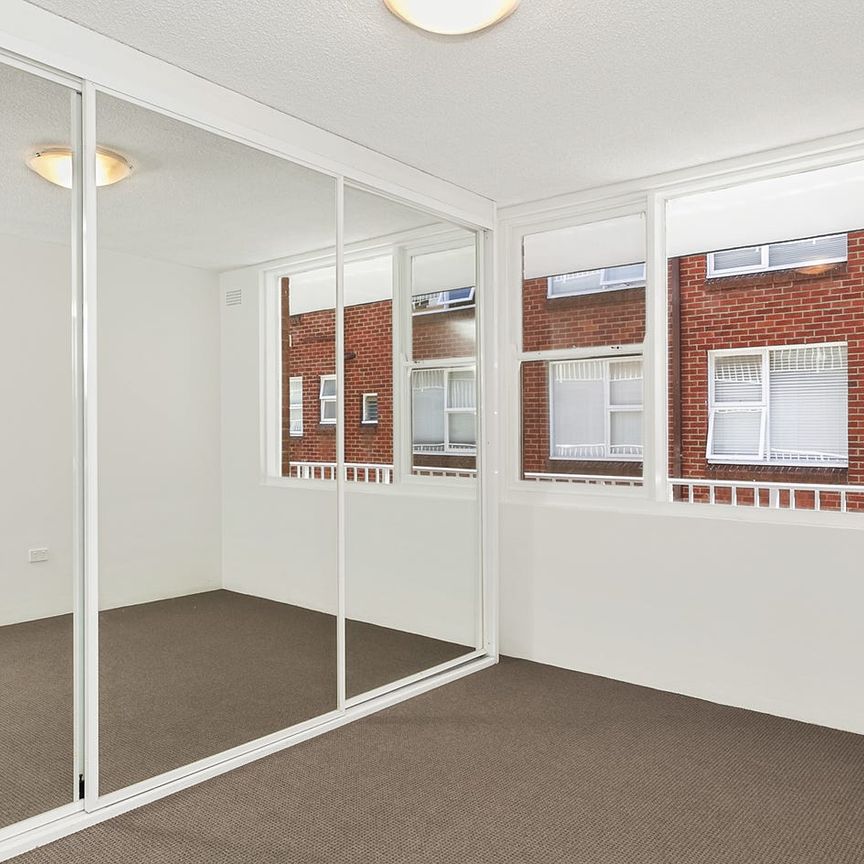 Prime Summer Hill Location with Modern Comfort - Photo 1