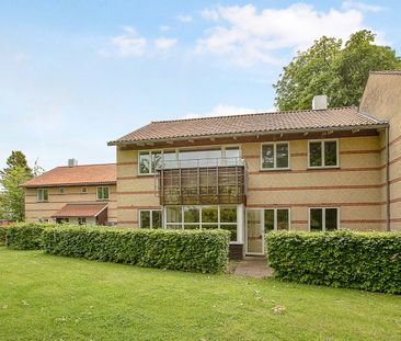 Stor og rumlig 4-værelses lejlighed ved Furesø med privat altan. De... - Foto 5