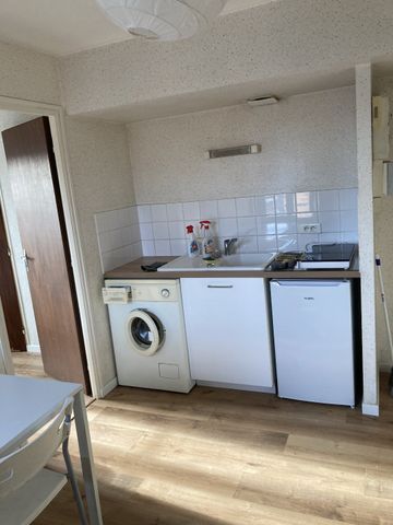 Location Appartement 2 pièces 23m² ANGOULEME 16000 - Photo 4
