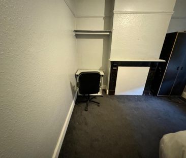 5 bedroom house of multiple occupation to rent - Photo 2