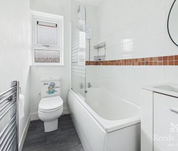 2 bedroom end of terrace house to rent - Photo 5