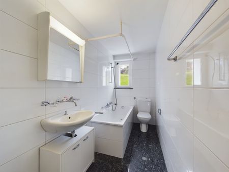 4.5 Zimmer, 75 m², 1. Stock - Photo 4