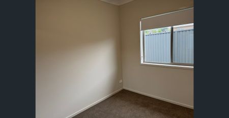 Brand new 3-bedroom attached house for rent - Photo 4