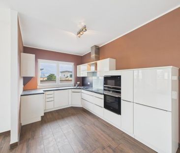 Helle 4-Zimmer-Maisonette mit Dachterrasse, zwei Bädern und TG in B... - Foto 6