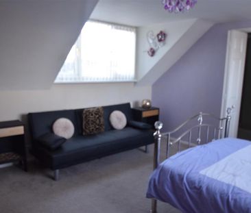 3 bedroom detached house to rent - Photo 5