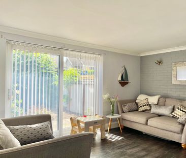 4 bedroom Three Bedroom Property with Studio Annexe to rent - Photo 1