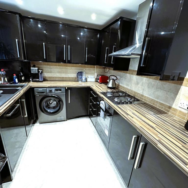 3 bedroom house to rent - Photo 1