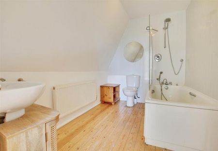 2 bedroom cottage to rent - Photo 3