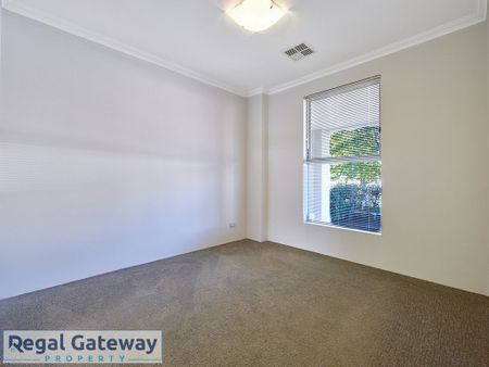 55 Lyon Road, ATWELL WA 6164 - Photo 3