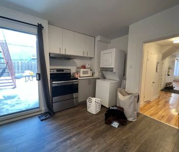5550-5559 St. Laurent. & 7-9 St. Viateur West — 5552 St. Laurent - Photo 4