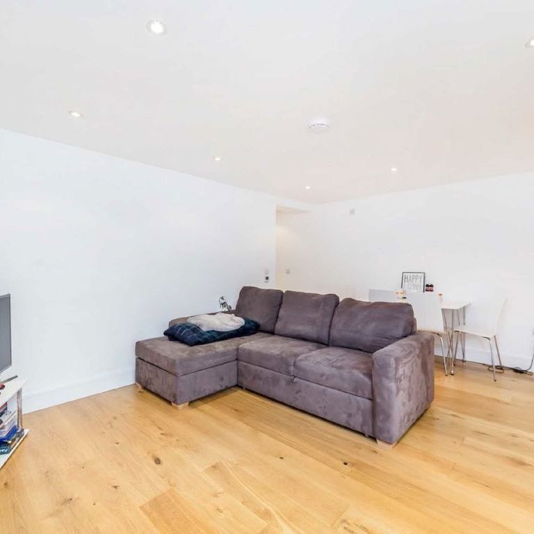 Fernlea Road, SW12 9RT, London - Photo 1