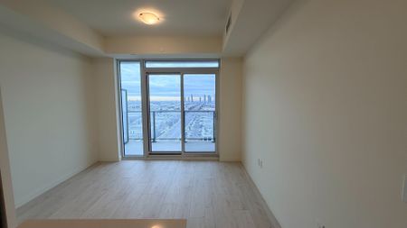 For Lease - 8960 Jane Street Unit# 1923, Vaughan, Ontario - Photo 3