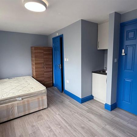 House share to rent - Photo 3