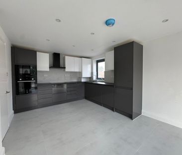 2 bed Apartment for Rent - Photo 4