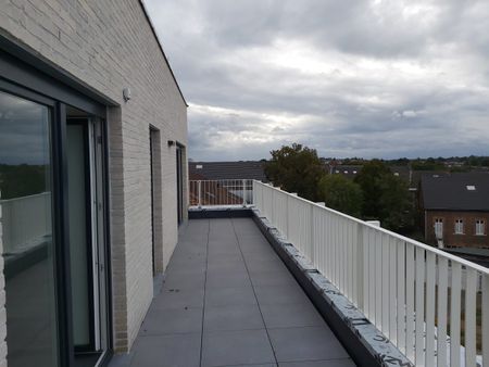 Ansprechende Neubauwohnung mit fantastischem Weitblick und 2 Sonnenterrassen - Foto 2