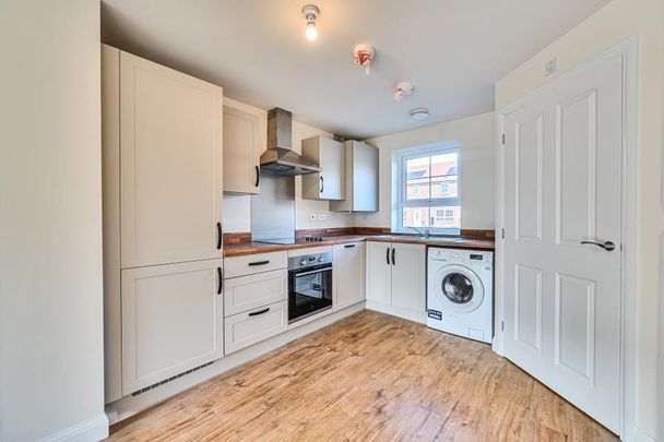 Ilex Drive,Fiddington Fields, Tewkesbury, Gloucestershire - Photo 1