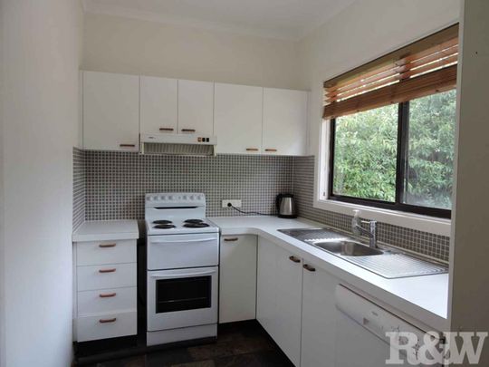 FAMILY HOME IN A PRIME LOCATION - Photo 1