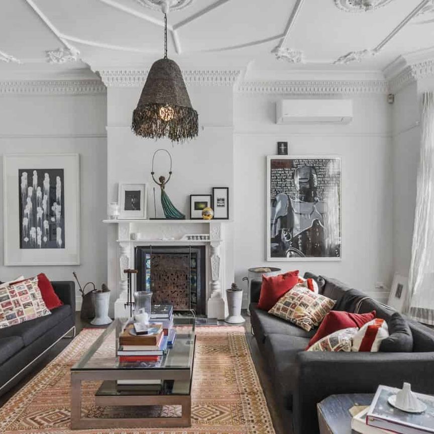 Stunning Large Family Home! - Photo 1