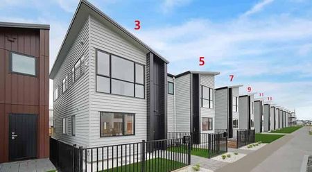 Stunning 4 Bedroom House - Photo 5