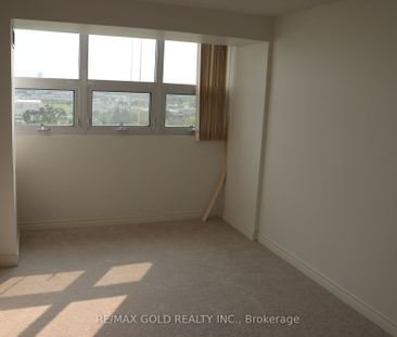 For Lease - 8 Lisa Street Unit# 1801, Brampton, Ontario - Photo 6