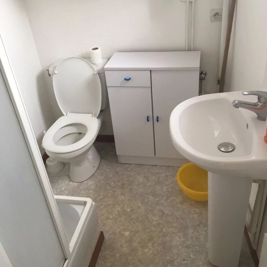 Location Appartement 1 pièce 20m² BOULOGNE SUR MER 62200 - Photo 1