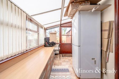 3 bedroom terraced house to rent - Photo 4