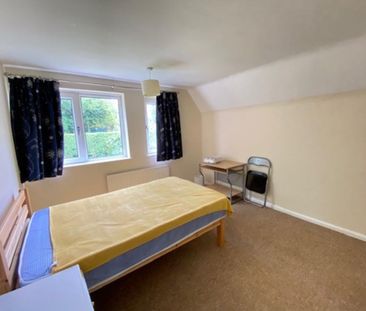 3 bedroom terraced house to rent - Photo 5