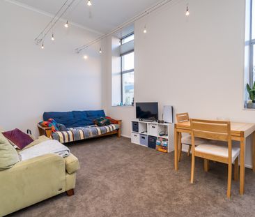 Inner City 1 bedroom studio apartment - Photo 1