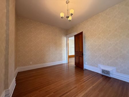 For Lease - 415 Davis Drive Unit# 1, Newmarket, Ontario - Photo 3