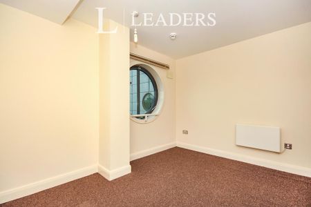 2 bedroom flat to rent - Photo 3